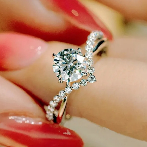 925 Sterling Silver White Sapphire Diamond Ring - Picture 9 of 11